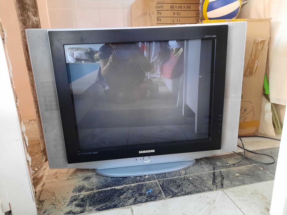 Продам телевизор "Samsung" б/у