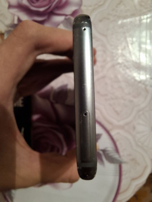 Продам Samsung s9+ 64gb