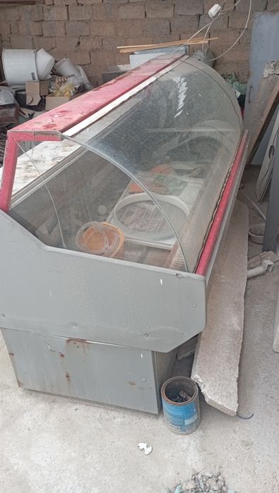 Продается холодильник витринный без мотора