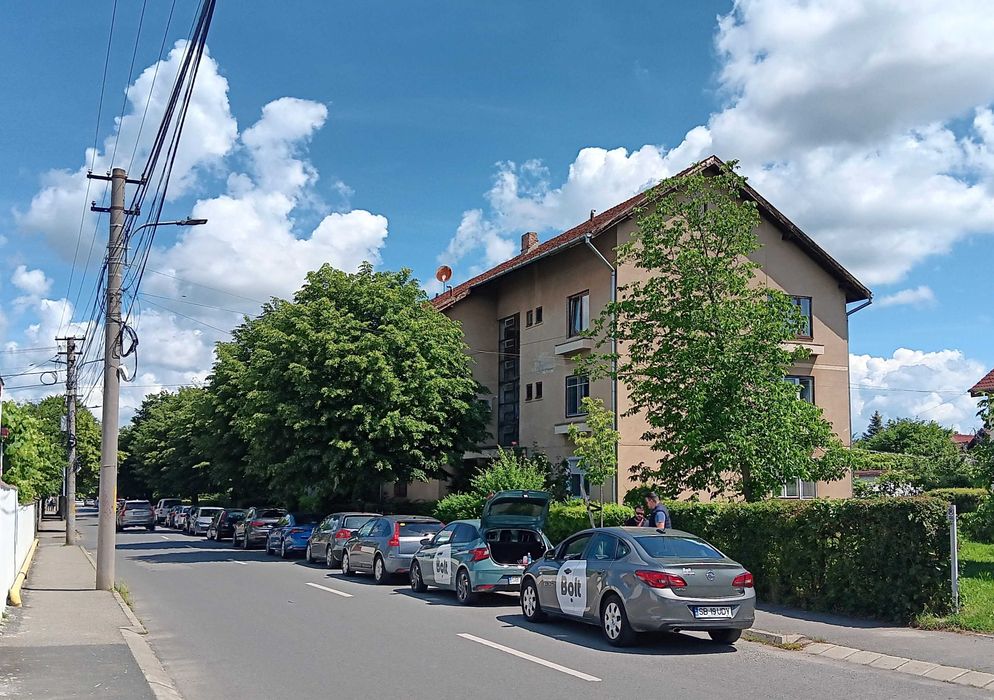 Proprietar, închiriez ap. 2 camere în vilă, Sibiu – Ștefan cel Mare, aproape de centru
