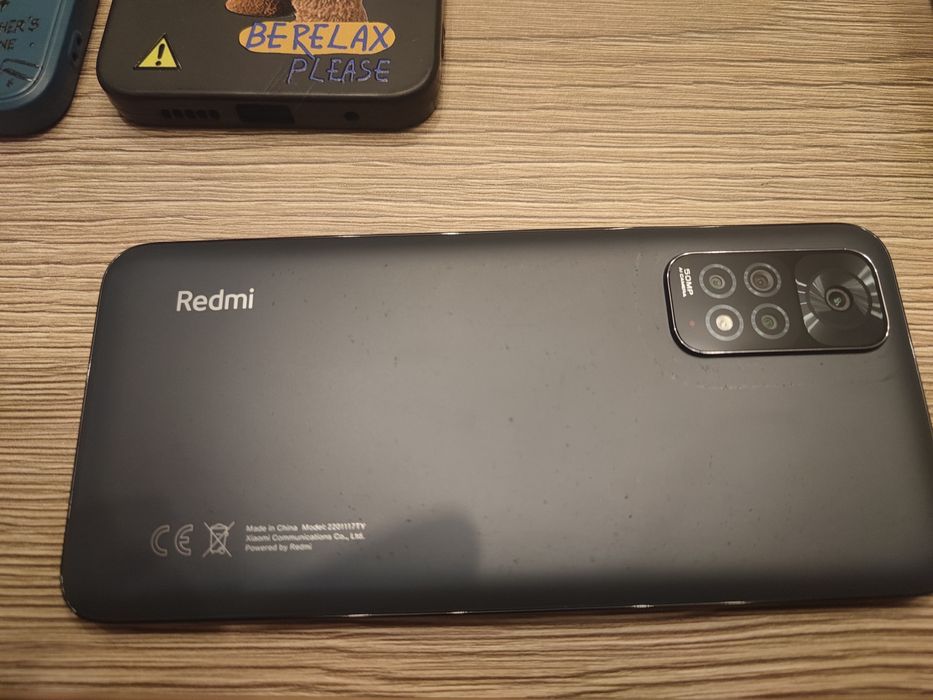 Redmi Note 11 телефон неразличим от нов. Подарък 3 бр. Калъфи за него