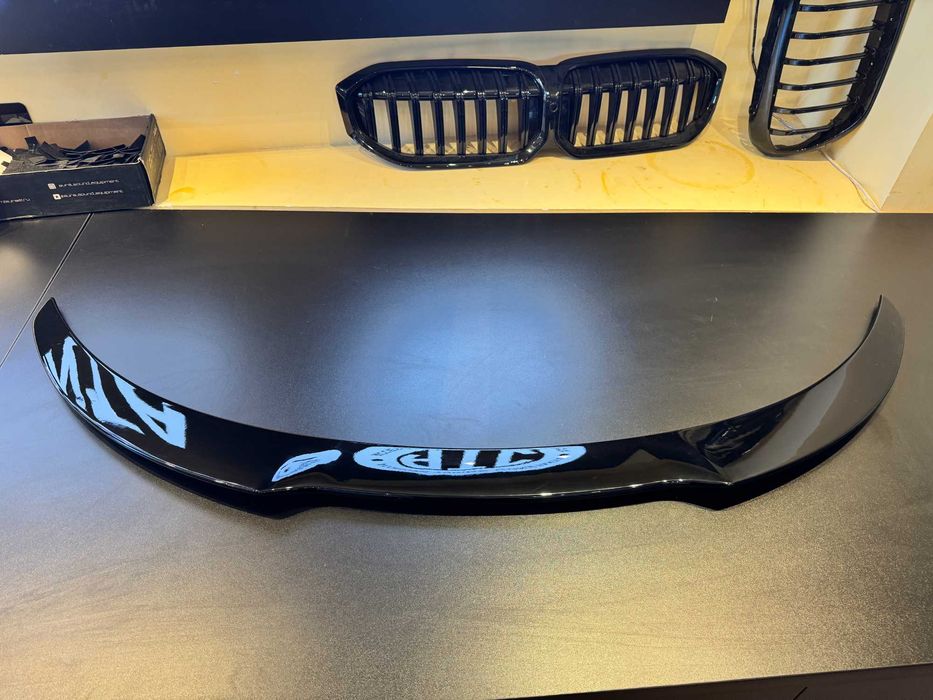 Eleron Portbagaj - Tesla Model Y M4 Negru Lucios