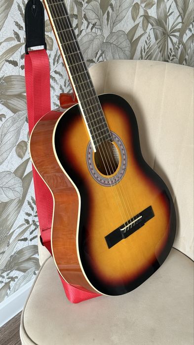 Гитара аккустический