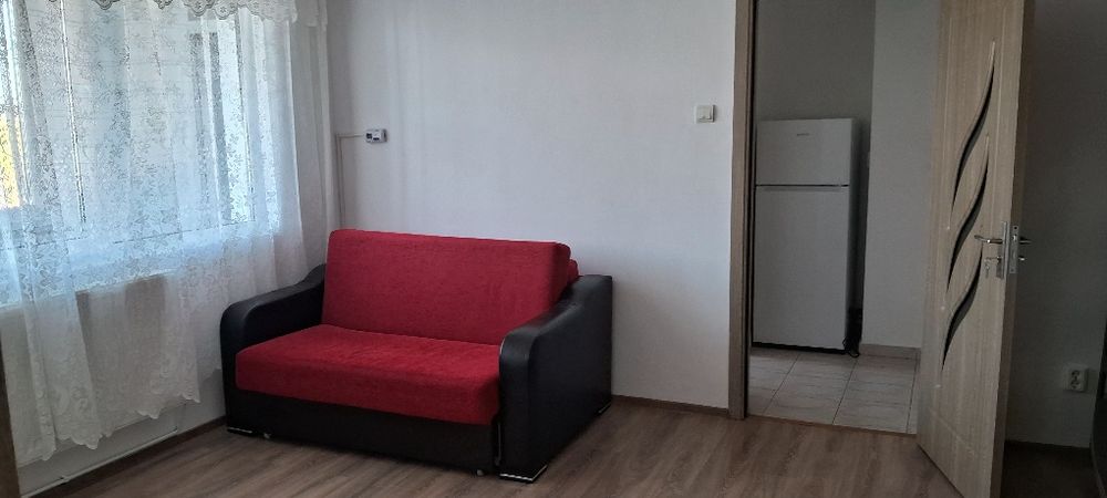 Închiriez apartament 2 camere