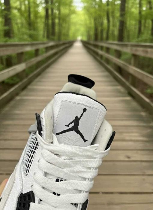 Jordan 4 RETRO Military Black