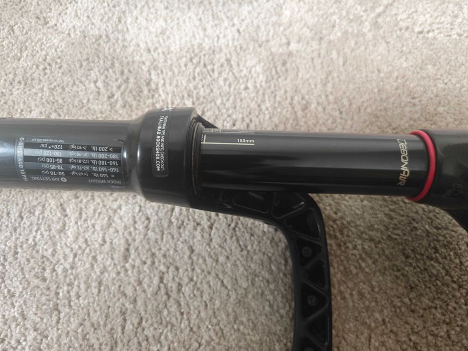 Въздушна Вилка Rockshox Recon Gold RL DebonAir