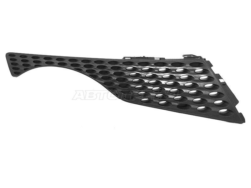 Решетка радиатора Nissan Juke