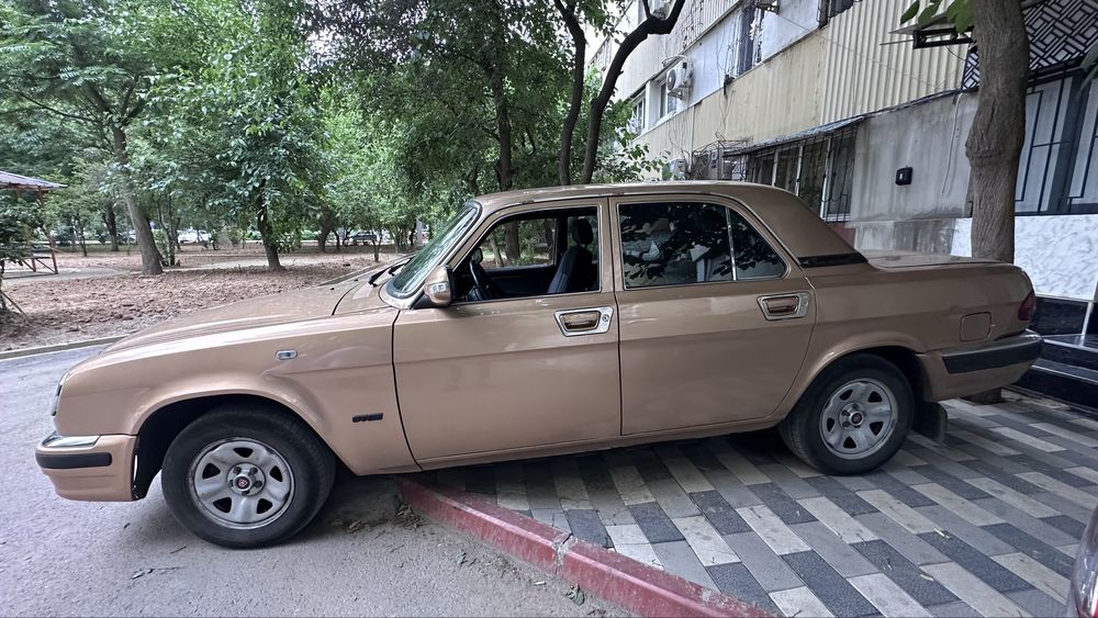 Gaz volga  31105 sotiladi