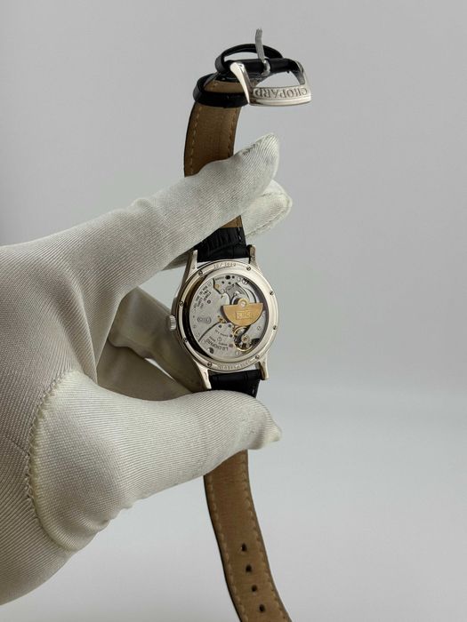 Наручные золотые часы Chopard Classique Depuis 1860