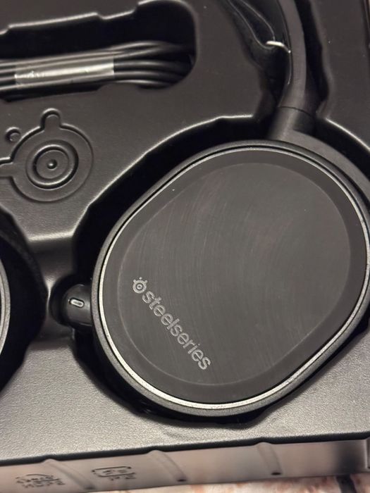 Продам наушники StreelSeries Arctis 3