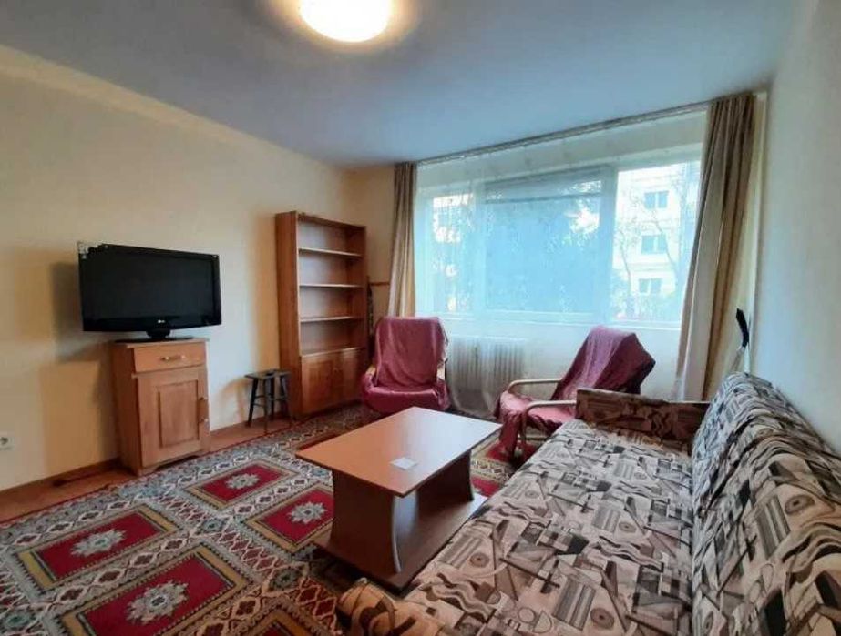 Дава се под наем Тристаен апартамент в Пловдив, Център - 74 кв.м за 178.5 € - Снимка #2