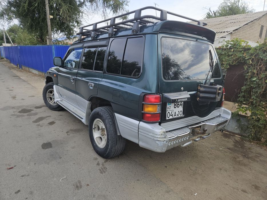 Mitsubishi pajero 2 1999 год