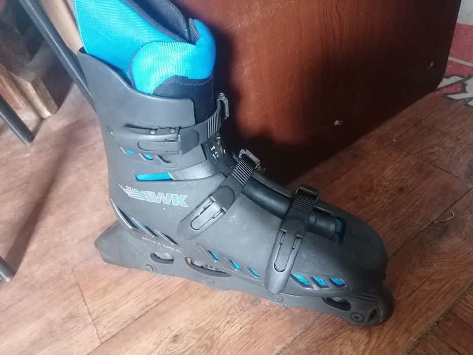 роликовые коньки