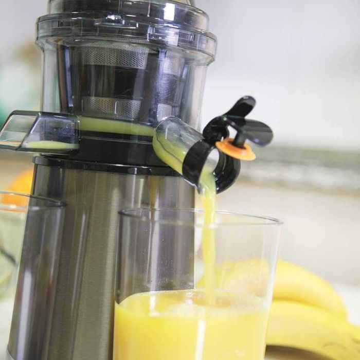 Бавнооборотна сокоизстисквачка Black+Decker (BXJE200E) 200W