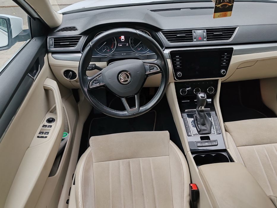 SKODA Superb 2019 — imagine 5