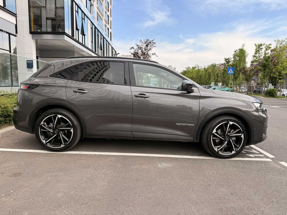 DS 7 Crossback 300cp / Plug-in Hybrid E-TENSE 4x4