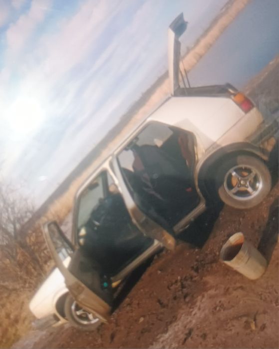 Машина в хорошем состоянии.