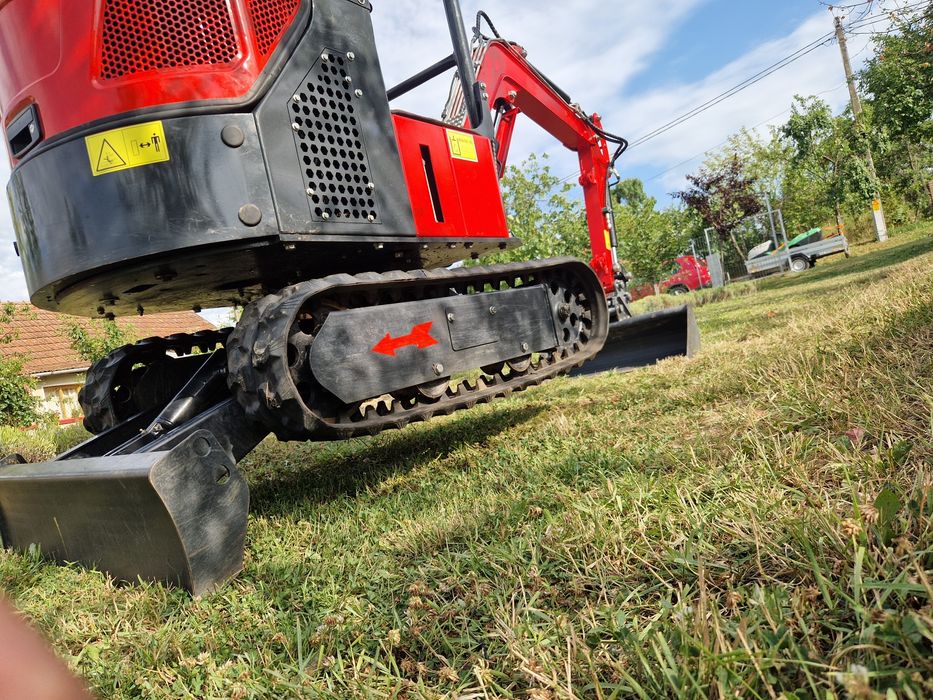Vand miniexcavator 1.2T  Macao Joistikuri 50 ore, diesel.