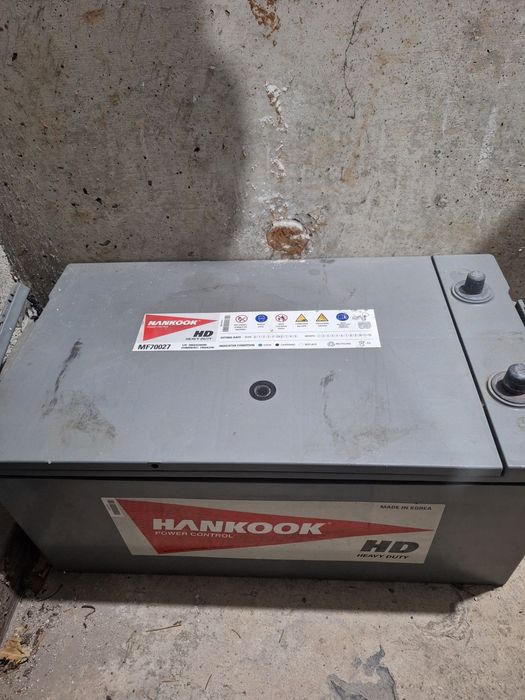 Тягов акумулатор