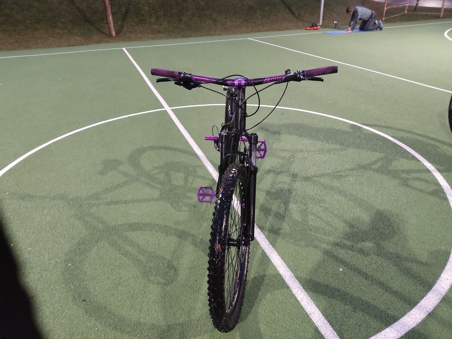 Vând bicicleta Dirt jumper