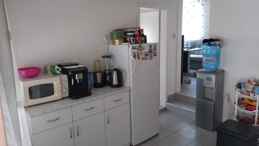 Дава се под наем Къща в с. Поляна, Област Силистра - 200 кв.м за 130000 € - Снимка #6