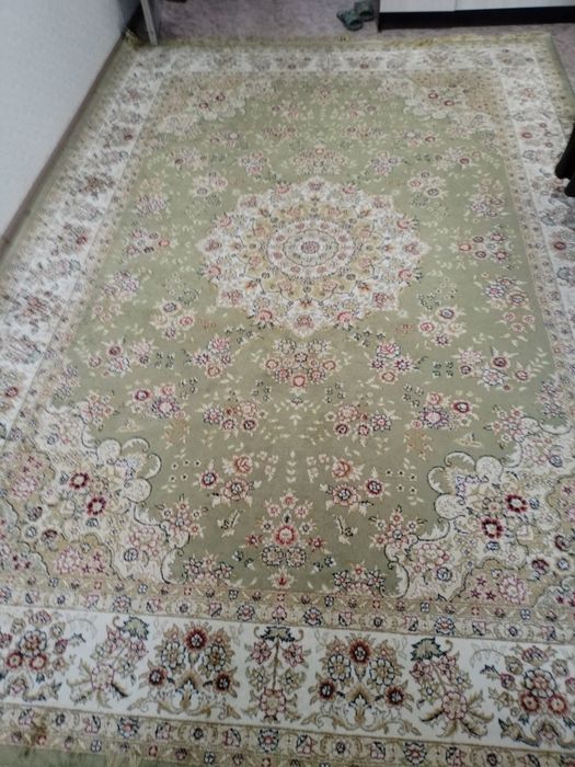 Продаются ковры бу