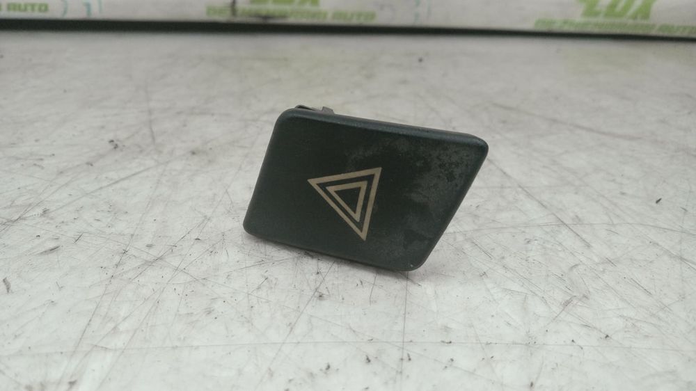 Buton avarii 84332-0d020 Toyota Avensis 2 T25 (2002 - 2006)