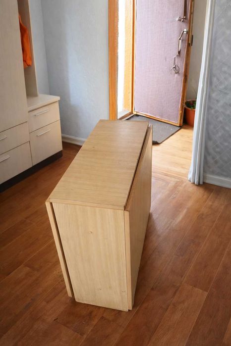 Стол тумба в хорошем состоянии