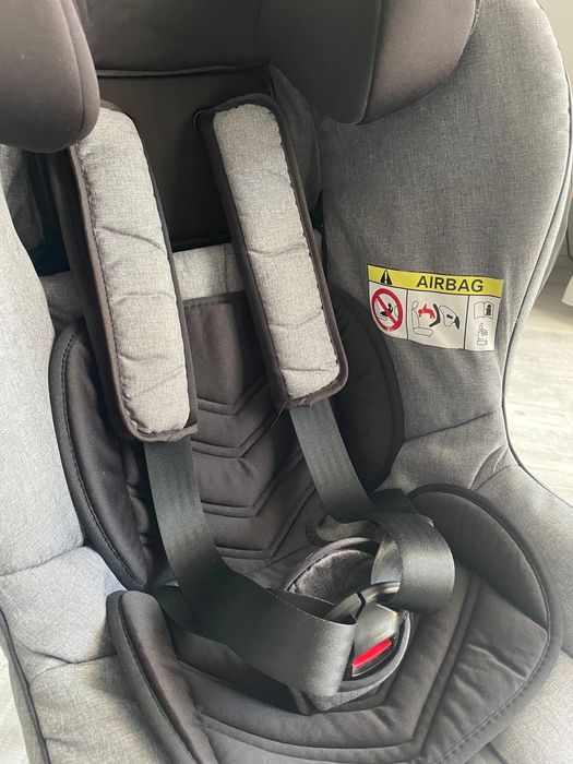 Vand scaun auto rear faceing Axkid