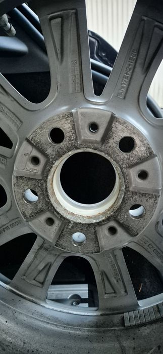 225/55R17 97H Джанти със зимни гуми 17" 39/2023г.