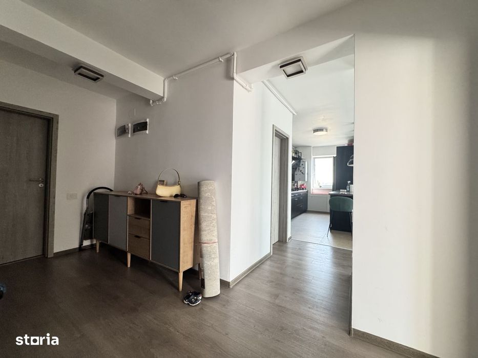 De închiriat apartament 3 camere priveliște deosebită