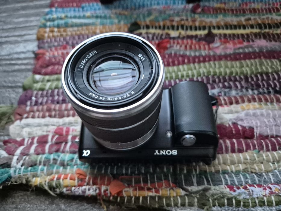 Sony NEX F3 + Sony SEL1855 (3x оптичен zoom)