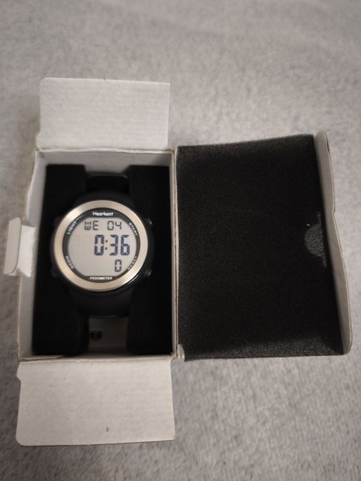 Vând ceasuri Smart  sigilate, modele Redmi Watch 3 Active și ZEBLAZE.