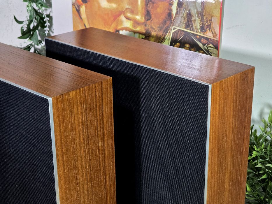 Boxe BANG & OLUFSEN BEOVOX 1802 hi-fi retro , lemn vintage,  slim