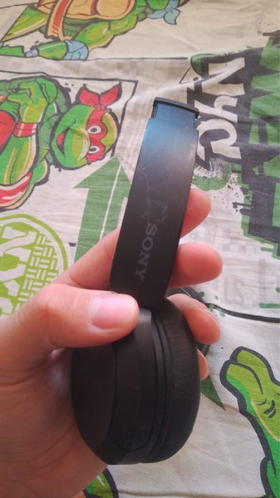 Продам наушники SONY