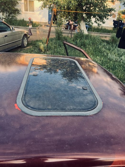 Продам машину ))