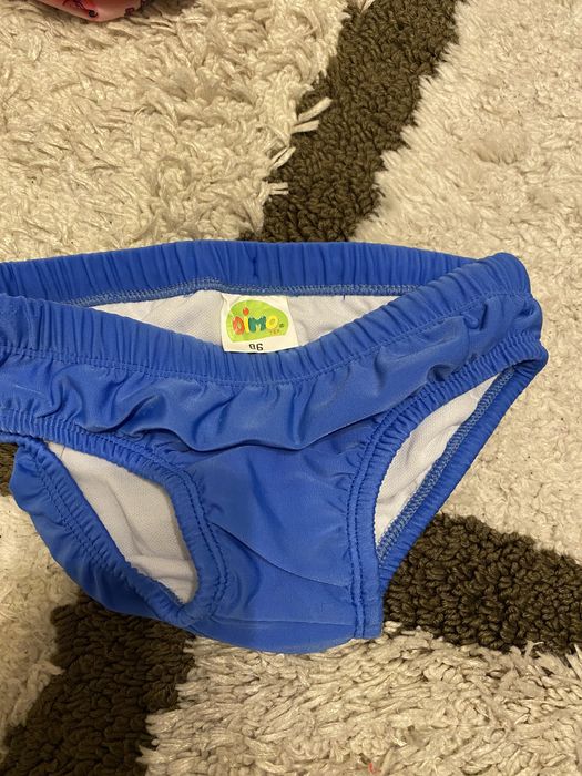 Vand lot 3 chiloti pentru piscina marimea 74-80-86 noi, fara eticheta