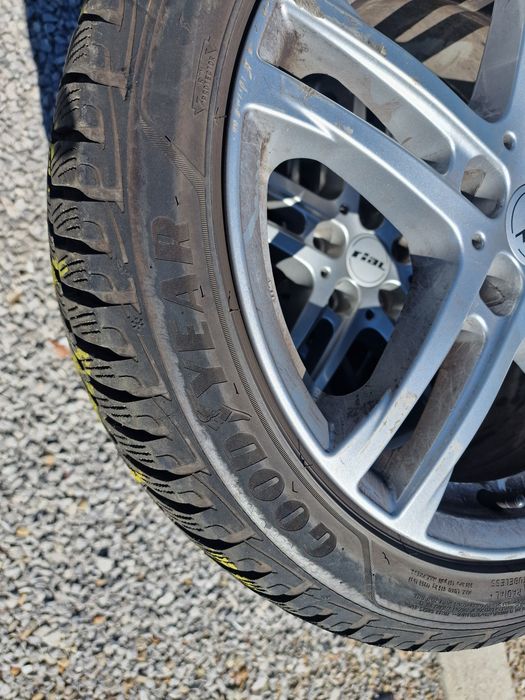 Гуми с Джанти Mercedes C class W204 225/45 R17 Good Year 2022