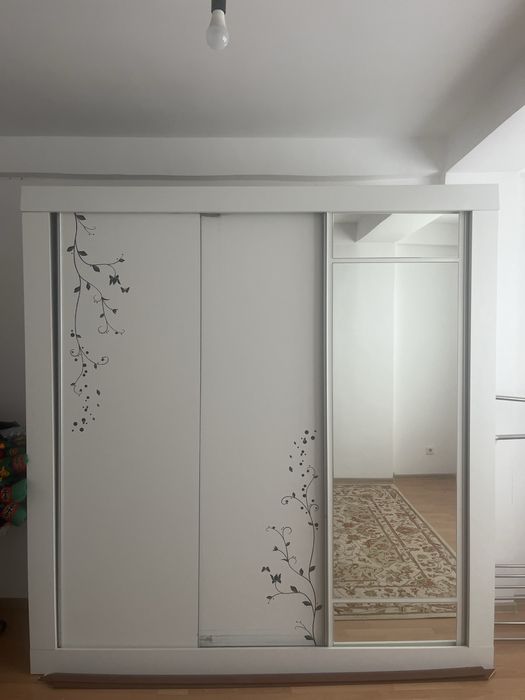 Продам шкаф-купе