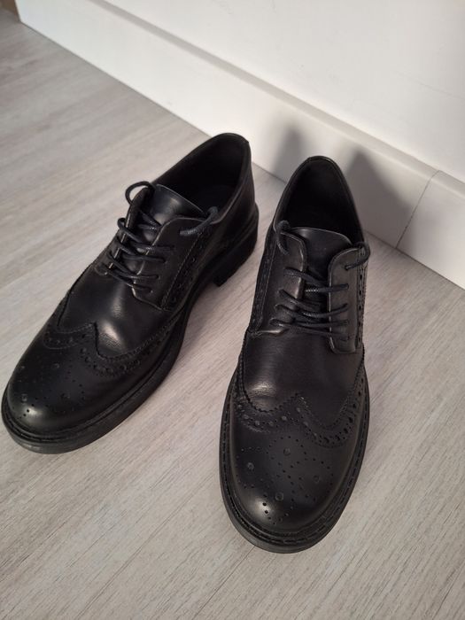 Pantofi Clarks din piele lăcuită, mărimea 39 1/2