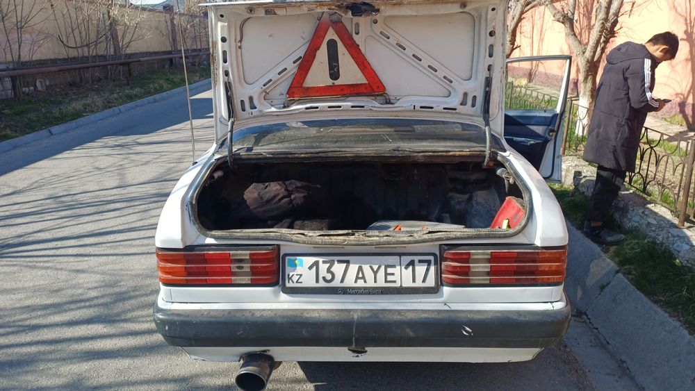 Мерс 190 на хаду