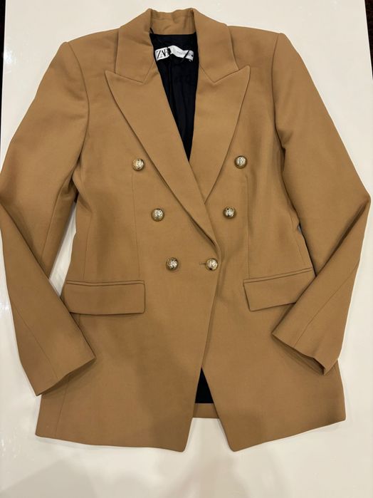 Сако, Блейзър, Елек, кожен панталон, гащеризон - Zara, Avin, Guess