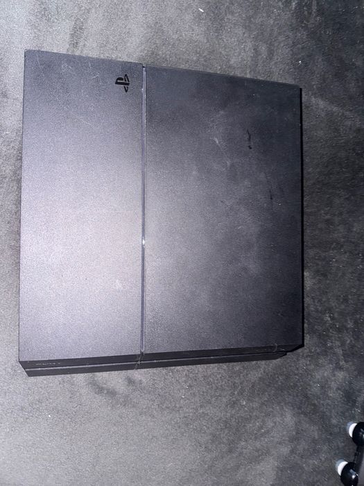 PlayStation 4 1T  cu GTA 5