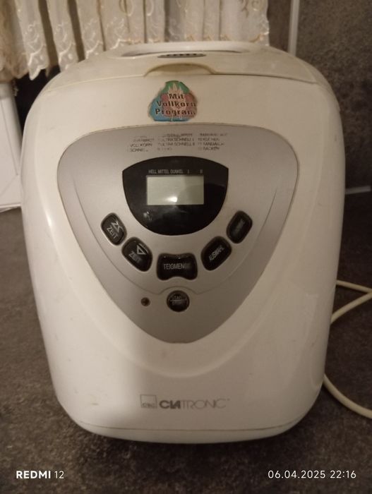 Vând mașină de făcut pâine