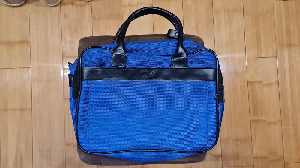 Geanta laptop albastra