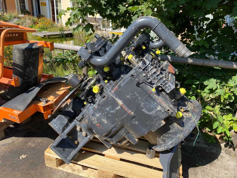 Cutie de viteze ZF 4WG 310 – pentru incarcator Doosan DL500