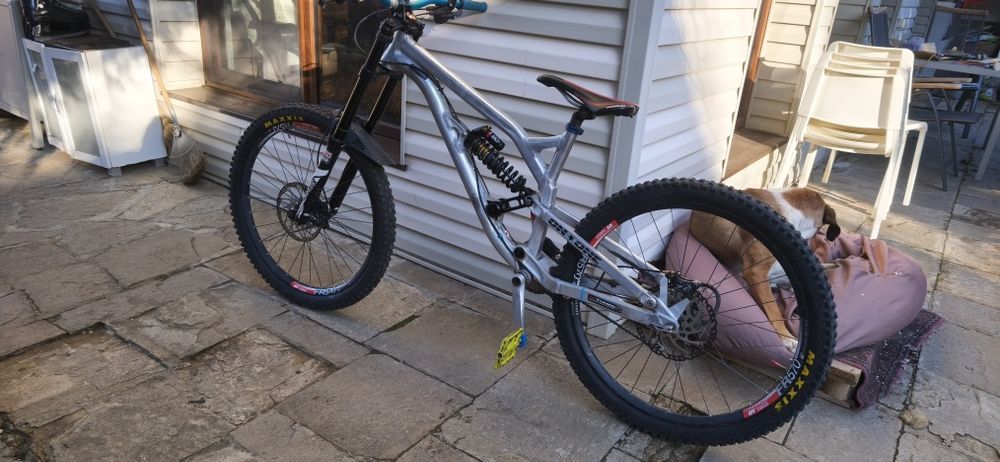 Dh даунхил колело велосипед On-one S36