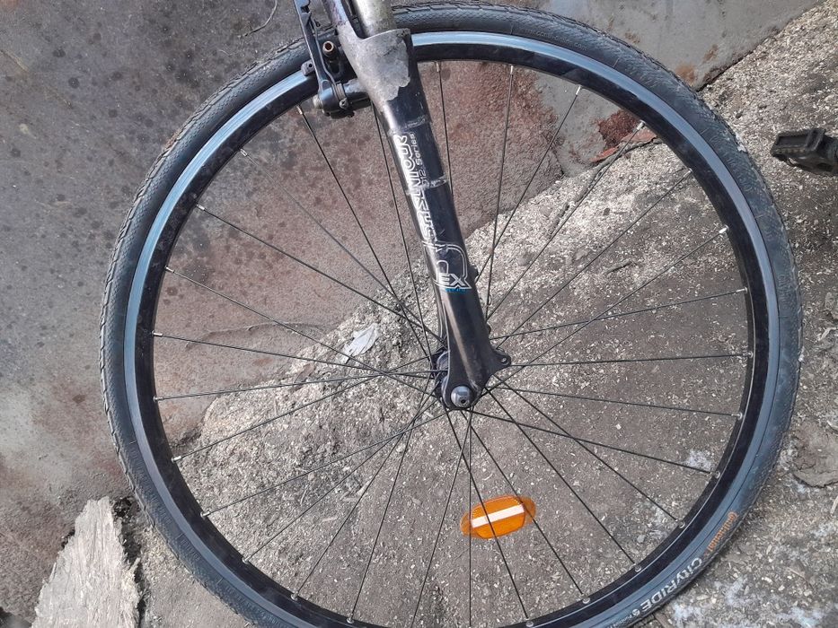 Vind bicicletă de firmă 2 bucăți una de 28 și 26 ofertă numai astăzi