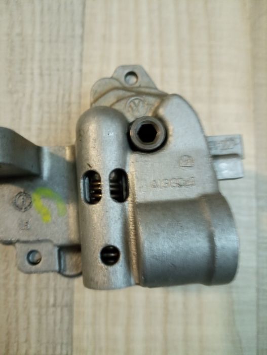 Pompa ulei pentru AUDI,VW,SEAT,SKODA 2.0 D