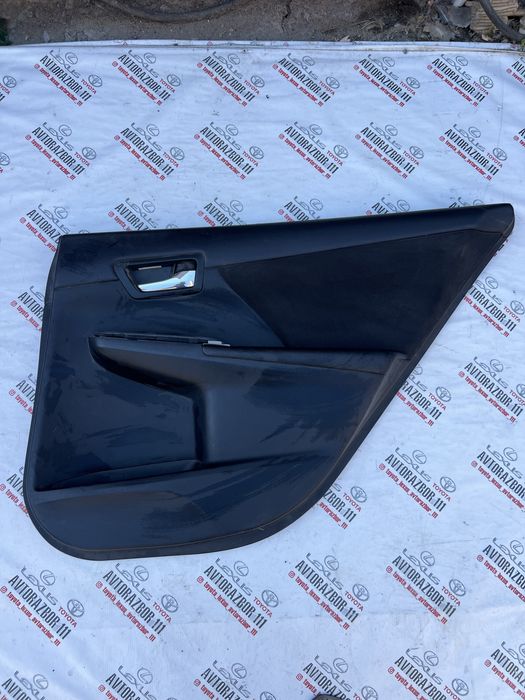 Обшивки дверей Camry 50-55